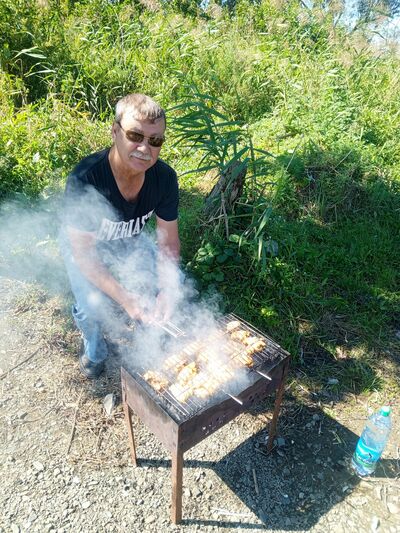  ,   Viktor, 63 ,   ,   