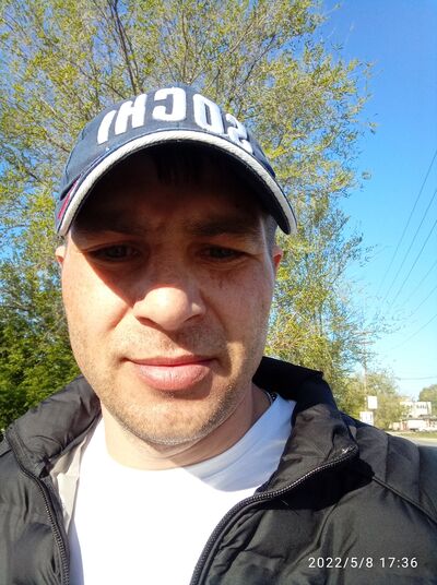  ,   Denis, 40 ,   ,   , c 