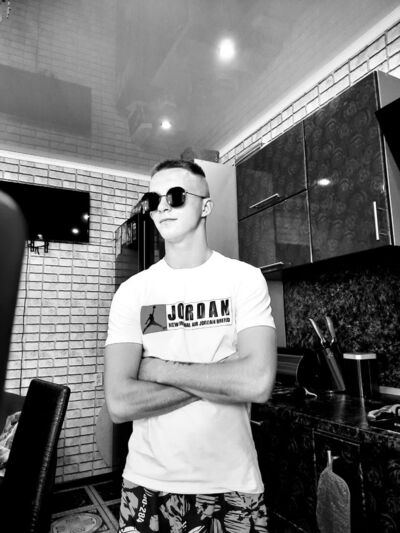 ,   Stas, 21 ,   ,   