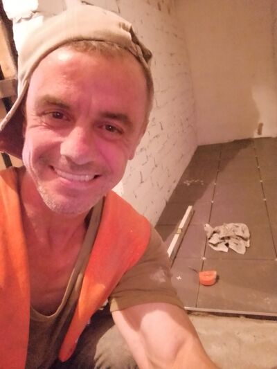  ,   Sergej, 46 ,   ,   