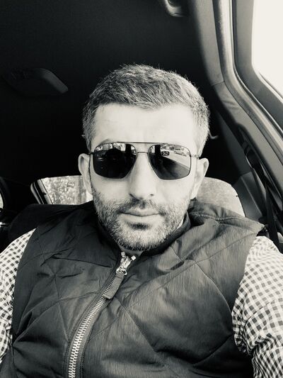  ,   Davit, 36 ,   ,   