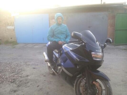  ,   Pavel, 35 ,   ,   , c 