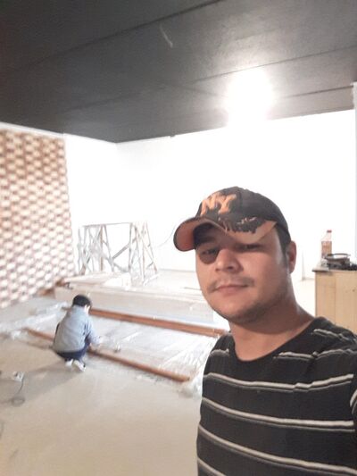  ,   Azizbek, 33 ,   ,   , c 