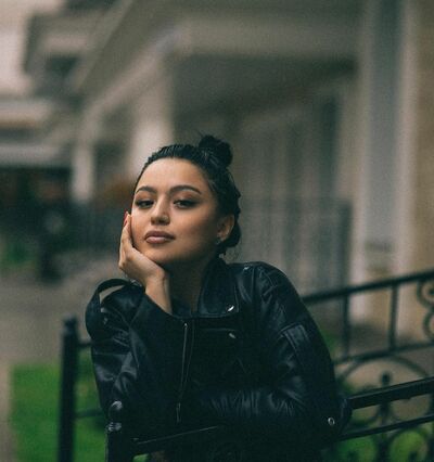 ,   Dilnoza, 27 ,  