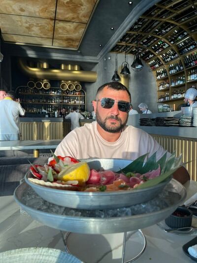  ,   Karim, 37 ,   ,   , c , 