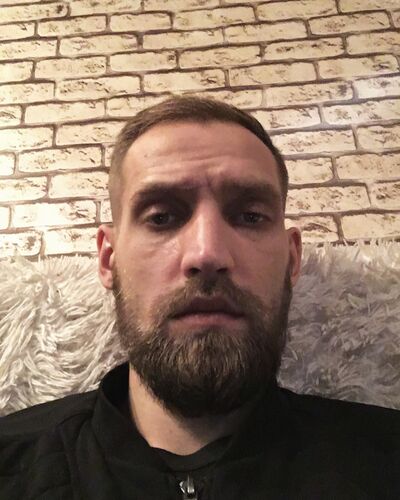  ,   Maxim, 33 ,   ,   , c , 