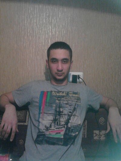  -,   Maks, 34 ,   ,   , c 