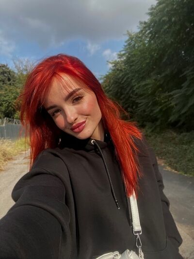  ,   Elza, 22 ,   c 