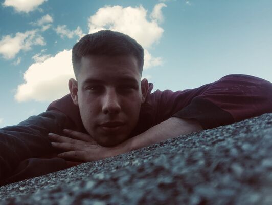  ,   Daniil, 22 ,   ,   , c , 
