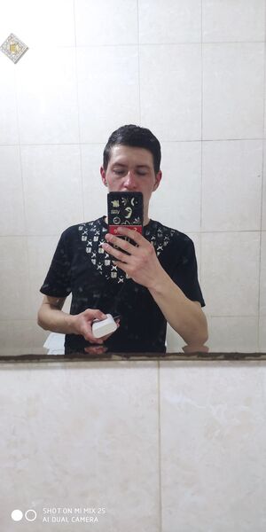  ,   Alberto Z, 28 ,   ,   