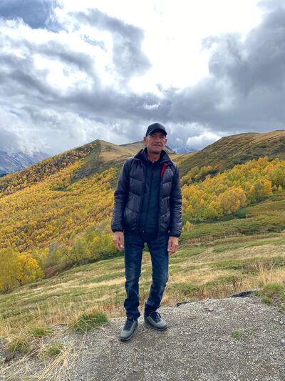  ,   Valentin, 54 ,   c 