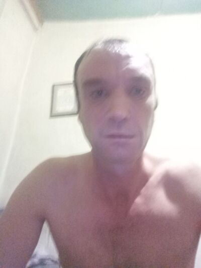  ,   Denis, 41 ,   ,   , c 