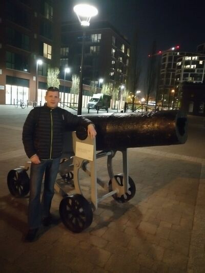  ,   Andrejus, 48 ,  