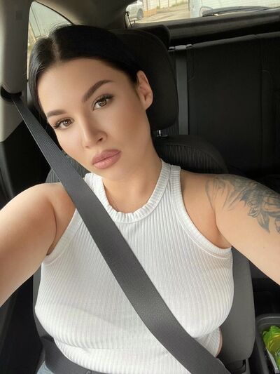  ,   Adelina, 28 ,   ,   