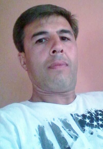  ,   Ali, 47 ,   c 