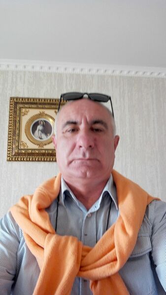  ,   David, 59 ,     , c 