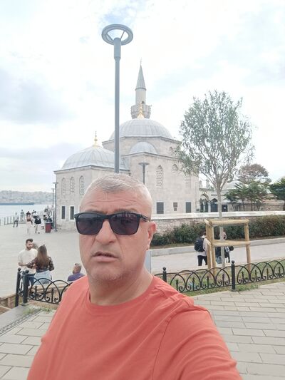  ,   Mehmet, 48 ,   ,   
