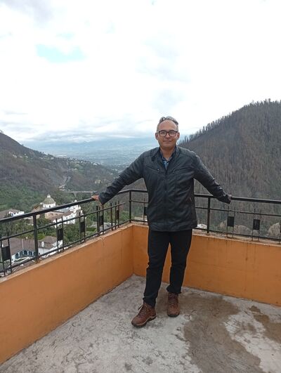  Quito,   Javier, 38 ,   ,   , c , 