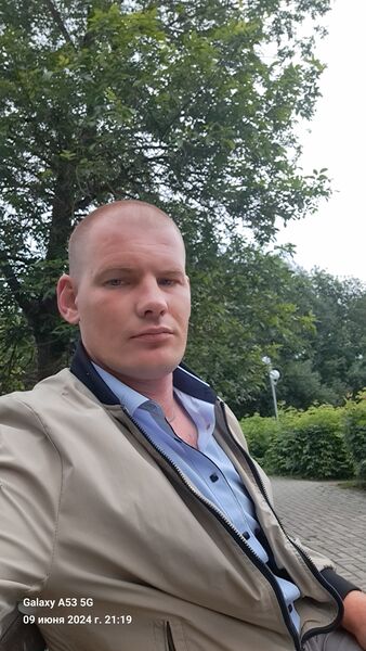   ,   Alexander, 32 ,   ,   
