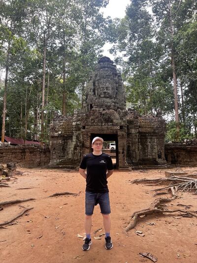  ,   Konstantin, 40 ,   ,   , c 