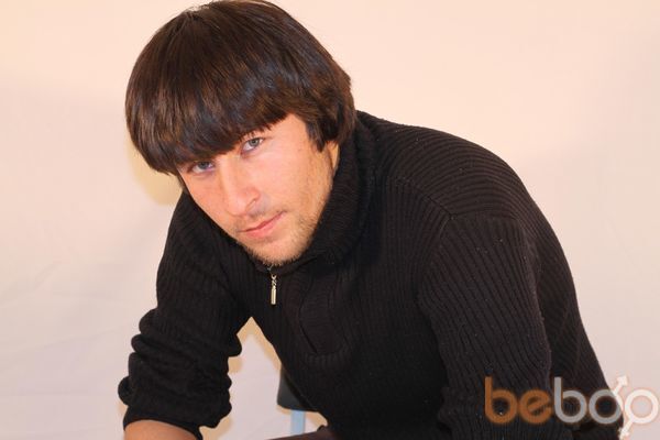  ,   Farruh, 35 ,   