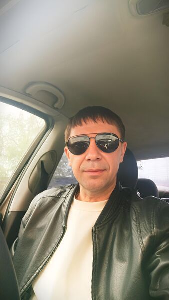  ,   Yury, 46 ,     , c 