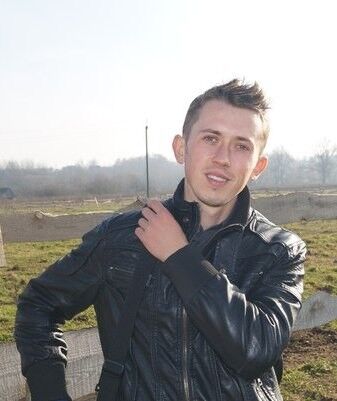  ,   Alex, 36 ,  