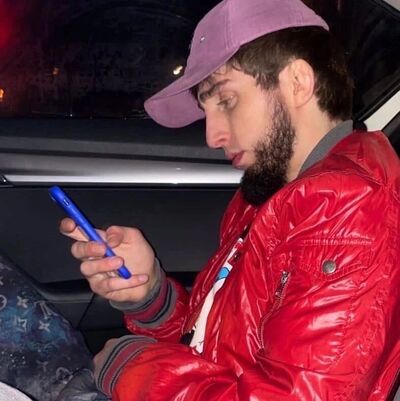  -,   Sasha, 22 ,   ,   