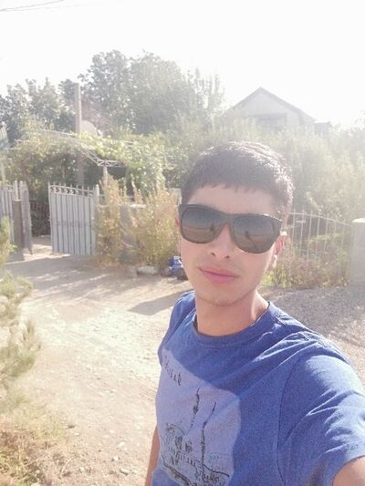  ,   Aziz, 29 ,  