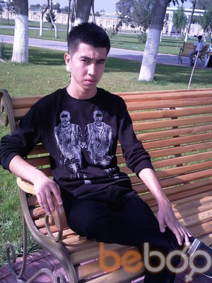  ,   Ali, 32 ,   