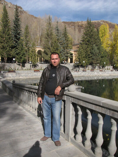  ,   Artur, 42 ,   
