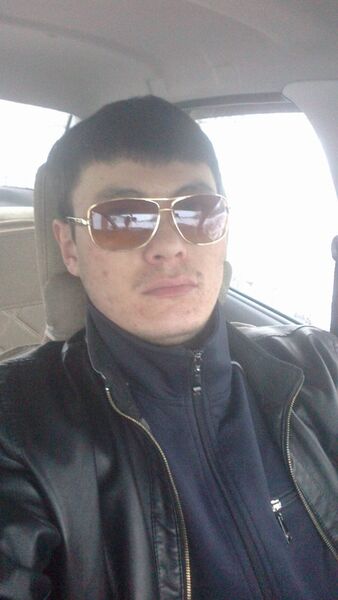  ,   Oskar, 37 ,   