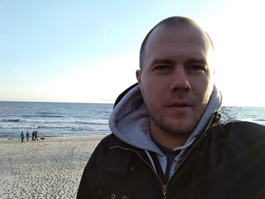  ,   Antonio, 38 ,   