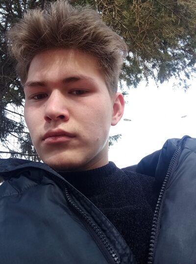  -,   Ruslan, 21 ,   ,   