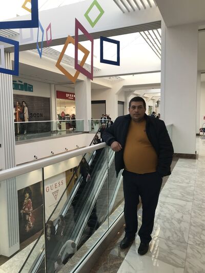  ,   Artur, 43 ,   