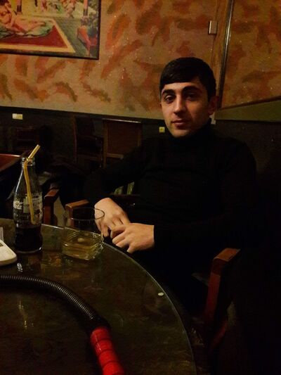  ,   Hayk, 32 ,   ,   , c 