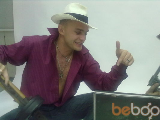  ,   Sergio, 40 ,   ,   , c 