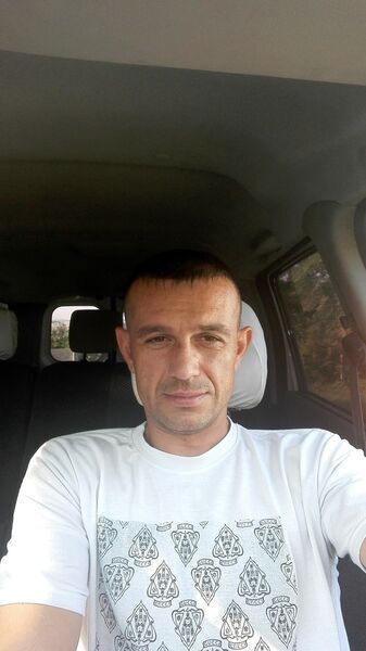  ,   Adrian, 41 ,     , c 