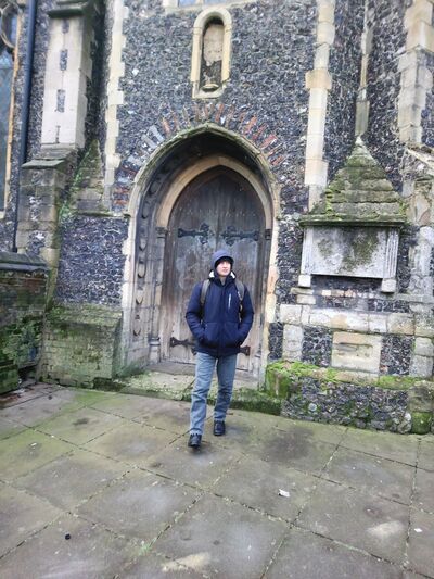  ,   Artur, 41 ,   ,   , c 