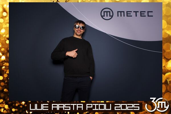  ,   Dmitri, 38 ,   ,   , c 