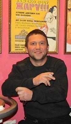  ,   Nikolas, 47 ,   ,   , c 