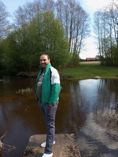  ,   Ruslan, 42 ,   ,   , c , 