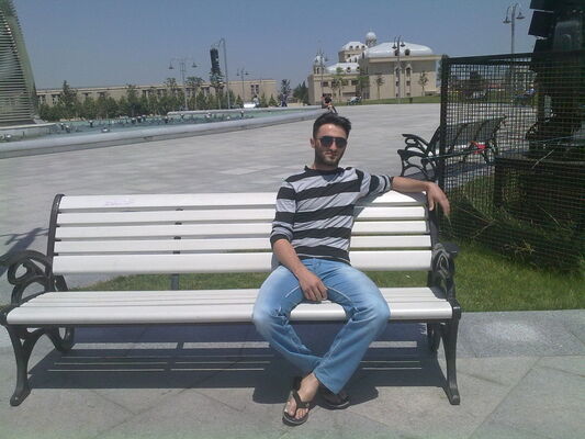  -,   Emil, 37 ,   