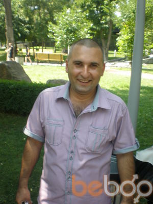 ,   Artur, 43 ,  