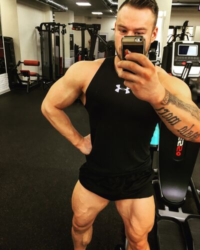  ,   Jim, 29 ,   