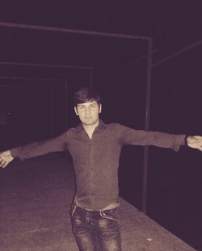 ,   Muslim, 33 ,   ,   , c , 