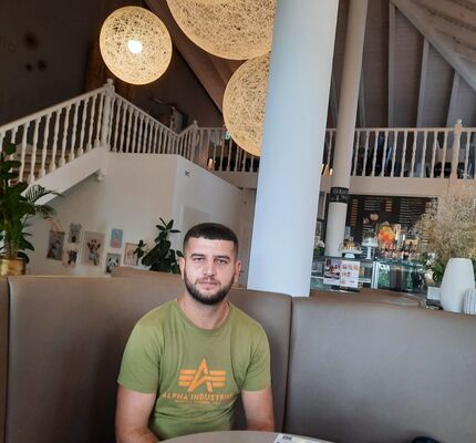  Budva,   ERNEST, 33 ,   ,   , c 