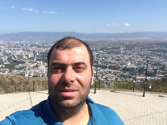  ,   Dato, 42 ,     , c 