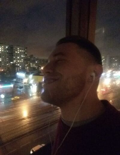 ,   Tony, 24 ,   ,   