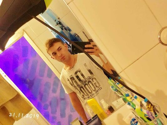  ,   Benjamin, 31 ,   ,   , c , 